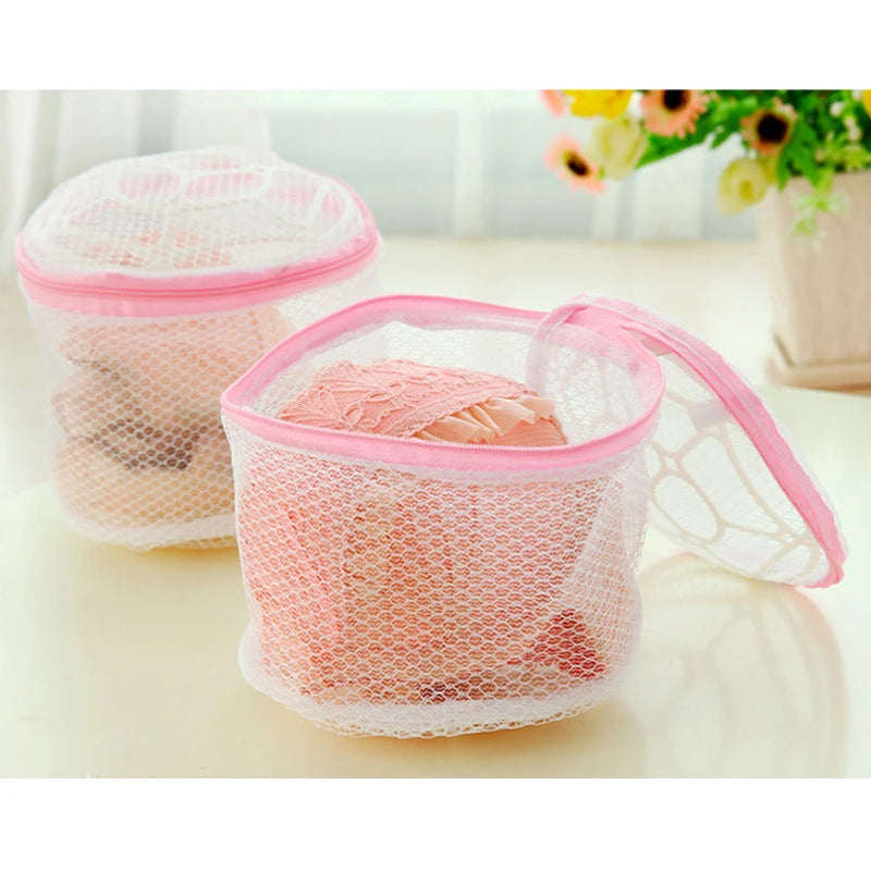 Circular Lingerie Zippered Laundry Bag (1pc)