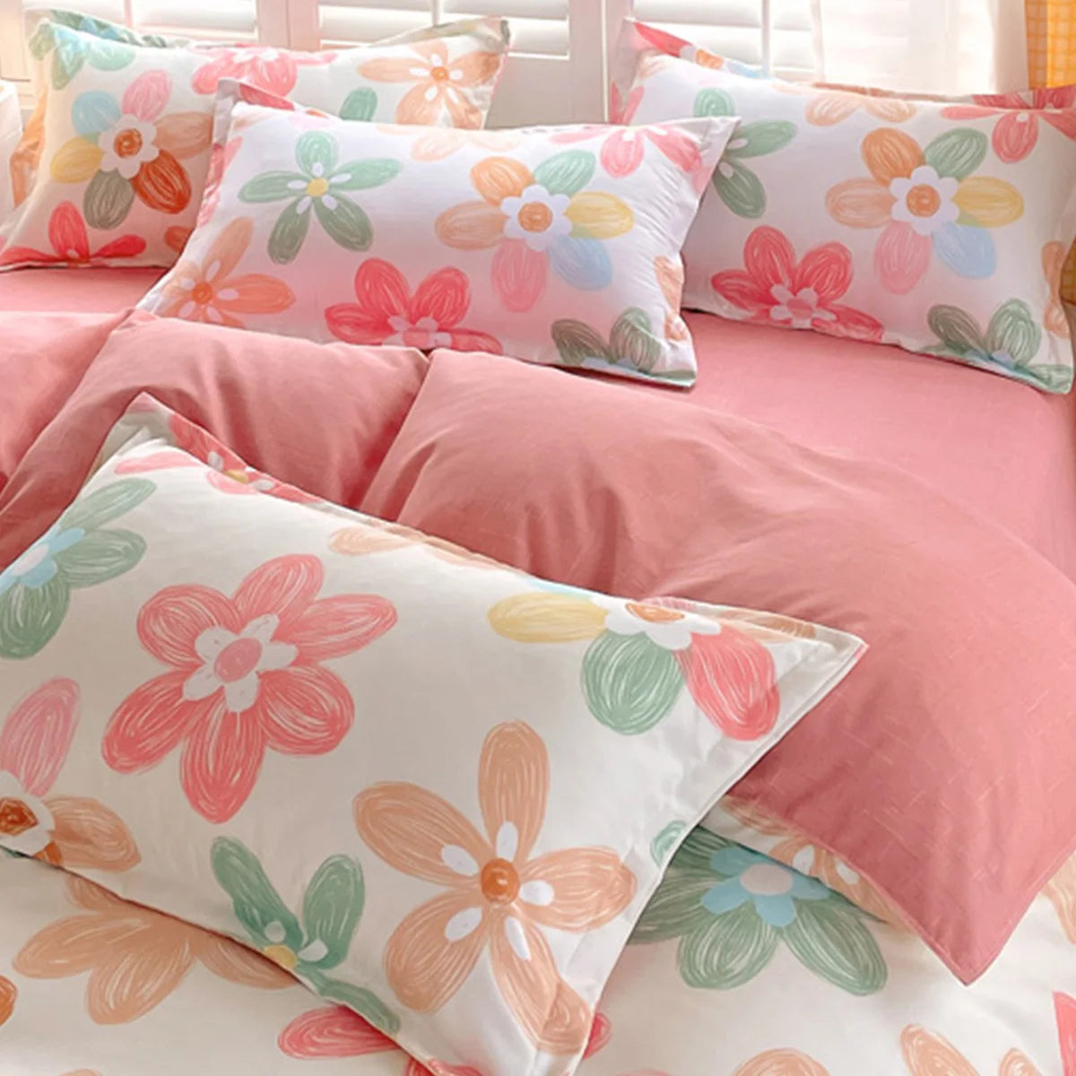 3pc Pink and Flowers Design Bed Set w/ Zipper Closure Duvet Cover and 2 Pillowcases