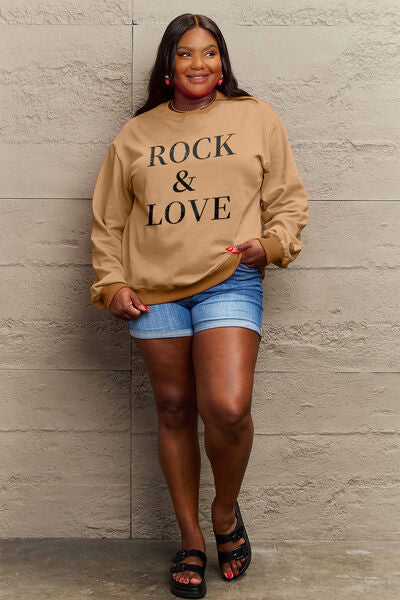 Sudadera con cuello redondo ROCK & LOVE de tamaño completo de Simply Love