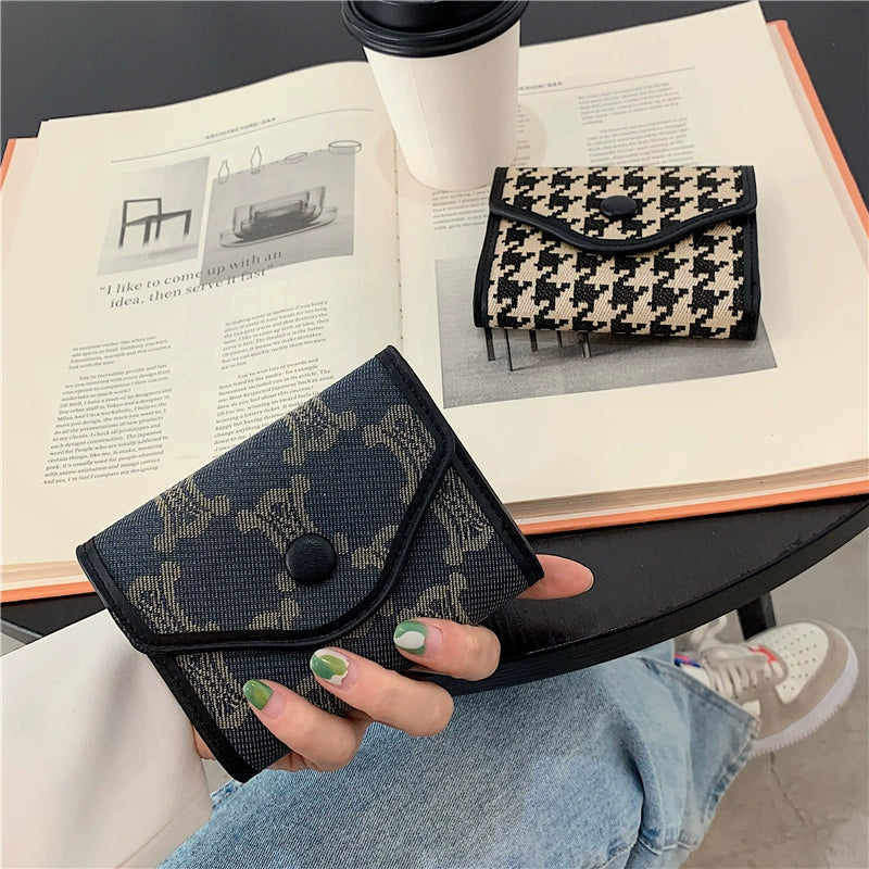 Cartera vintage con hebilla de lona a cuadros