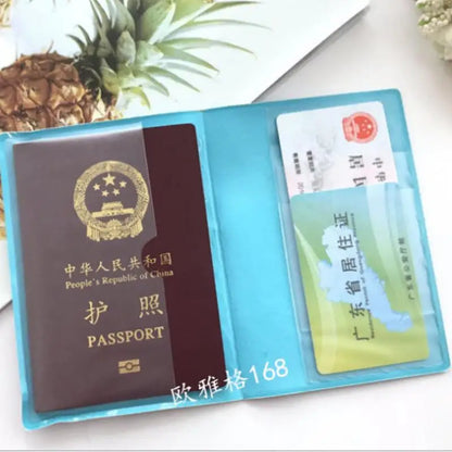 Pasaporte y tarjetero Sanrio