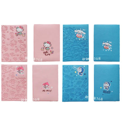 Pasaporte y tarjetero Sanrio