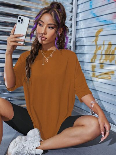 LOS ANGELES Camiseta con cuello redondo y hombros caídos